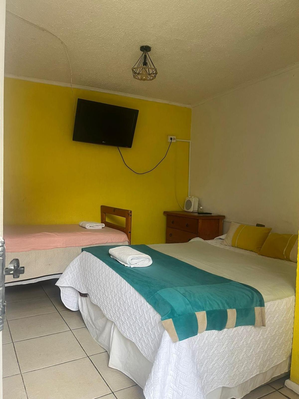 Hostal Avenue La Serena Exteriör bild