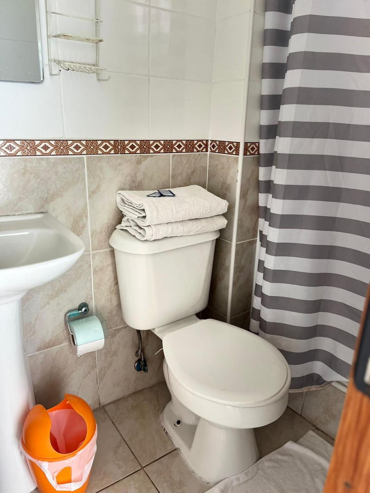 Hostal Avenue La Serena Exteriör bild